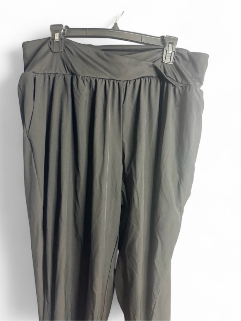 Women’s Halara Cross V-Waist Boho 3/4 Length Black Wide-Leg Pants